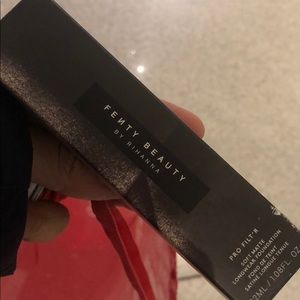 Fenty Beauty Foundation - 290